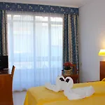 Otel Concorde 4*