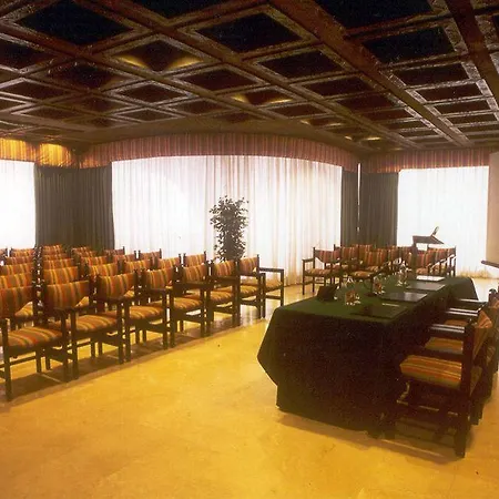 Concorde Hotel 4*