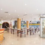 Concorde Hotel 4*